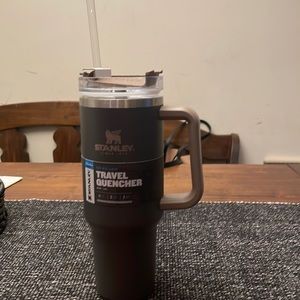 NWT Stanley Quencher 40 oz
